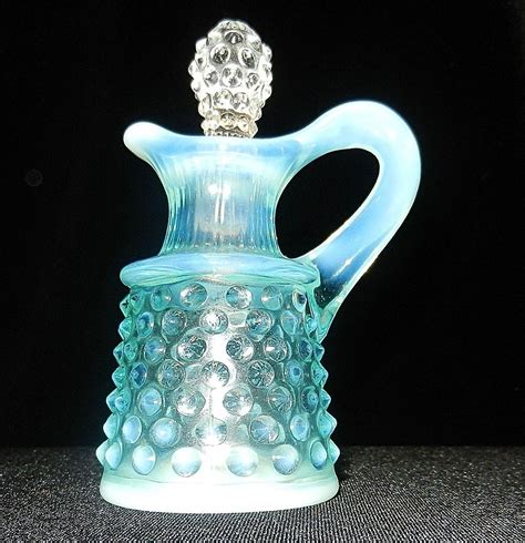 fenton hobnail glassware